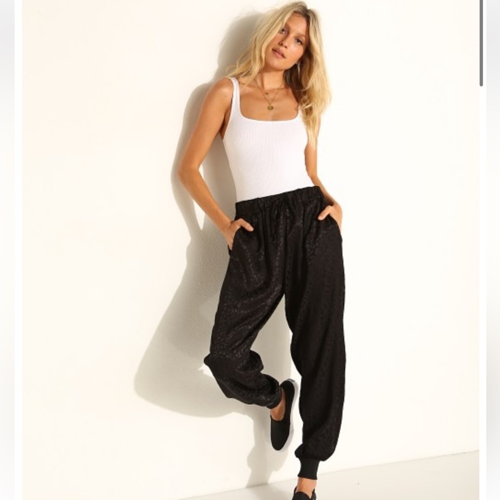 NWT - LNA Jacquard jogger Pant Black Leopard